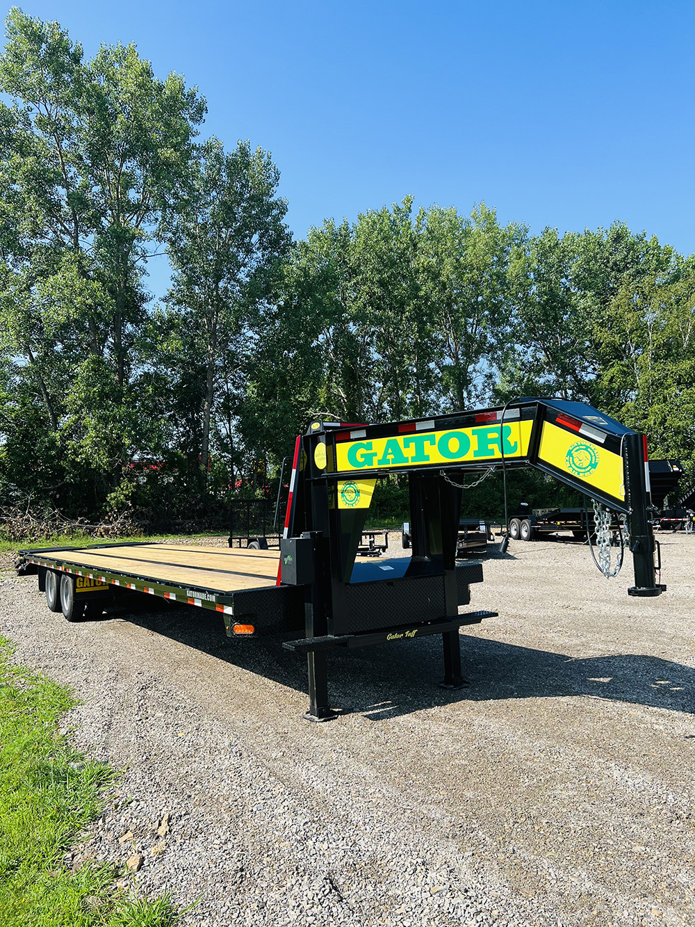 30’ + 5’ Gatormade Elite Tandem Dually 24.9K with Hydraulic Jacks