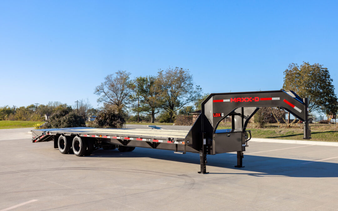 MAXX-D 102″x32′ LDB Low Profile Gooseneck Trailer | Tandem Dual Flatbed 25,990 GVWR