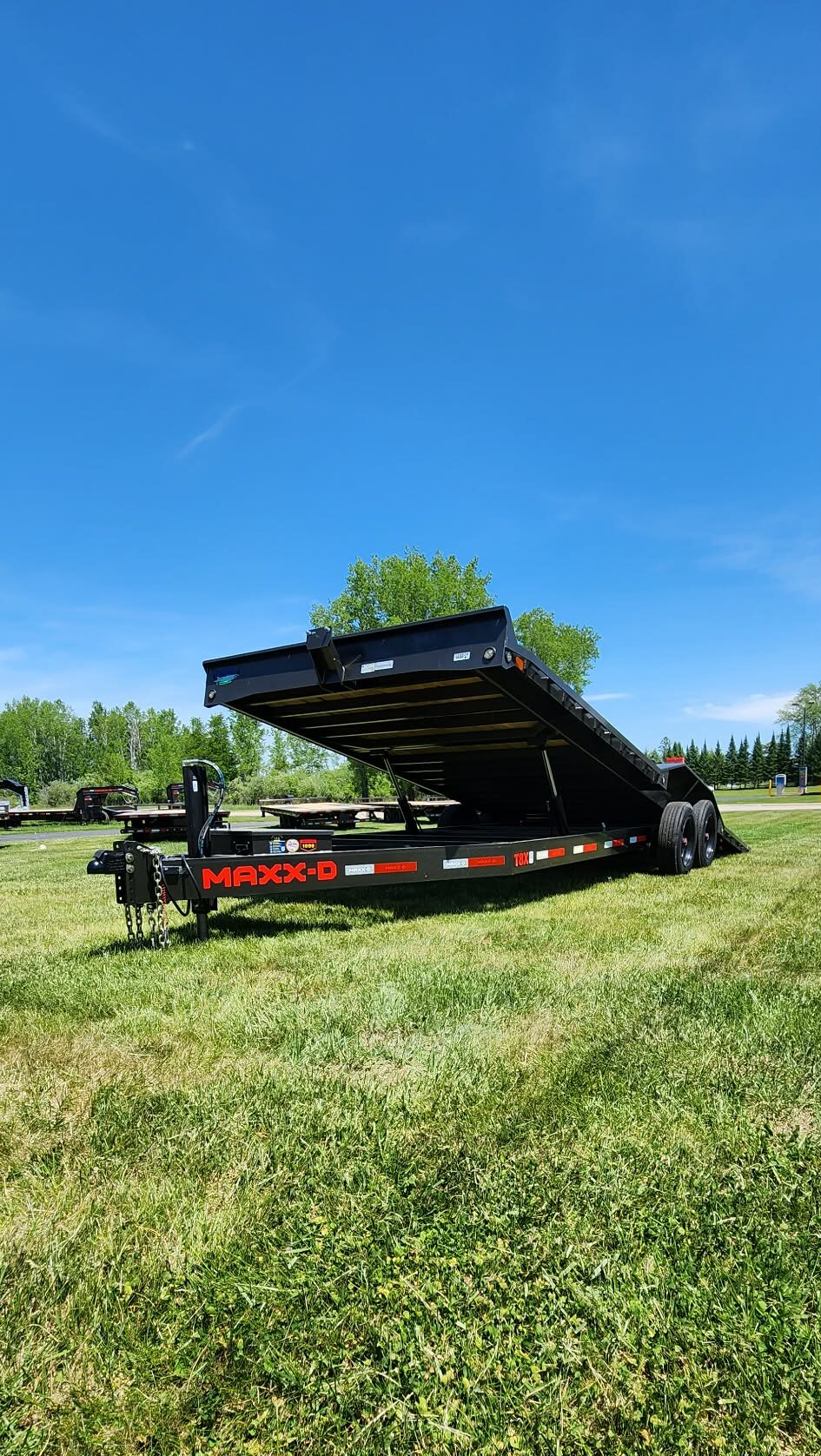 MAXX-D 102″X24′ T8X 8” POWER EQUIPMENT TILT TRAILER | 17.5K GVWR
