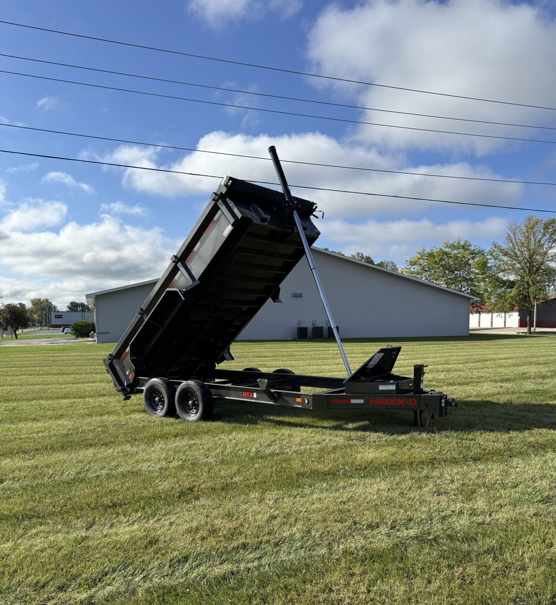 MAXX-D DTX 15K 83″x14′ TELESCOPIC DUMP TRAILER