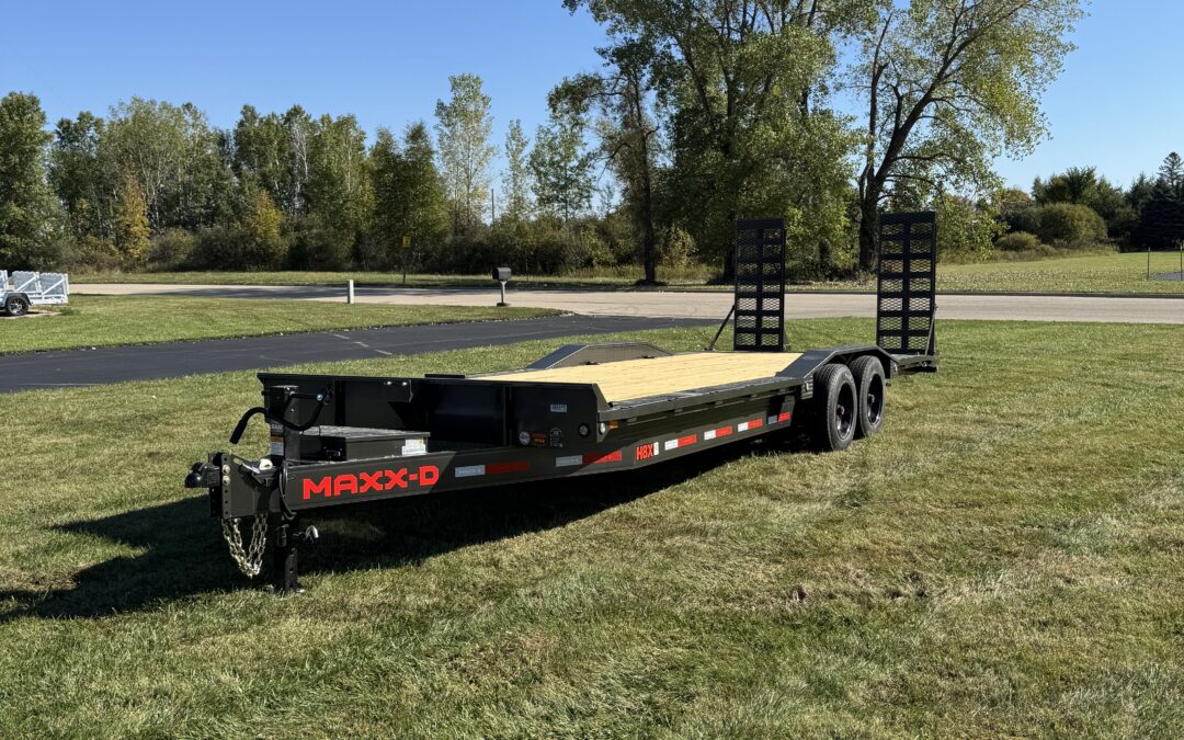 MAXX-D 102″X24′ H8X 8″ CHANNEL BUGGY HAULER | 17.5K GVWR –DRIVE OVER FENDERS