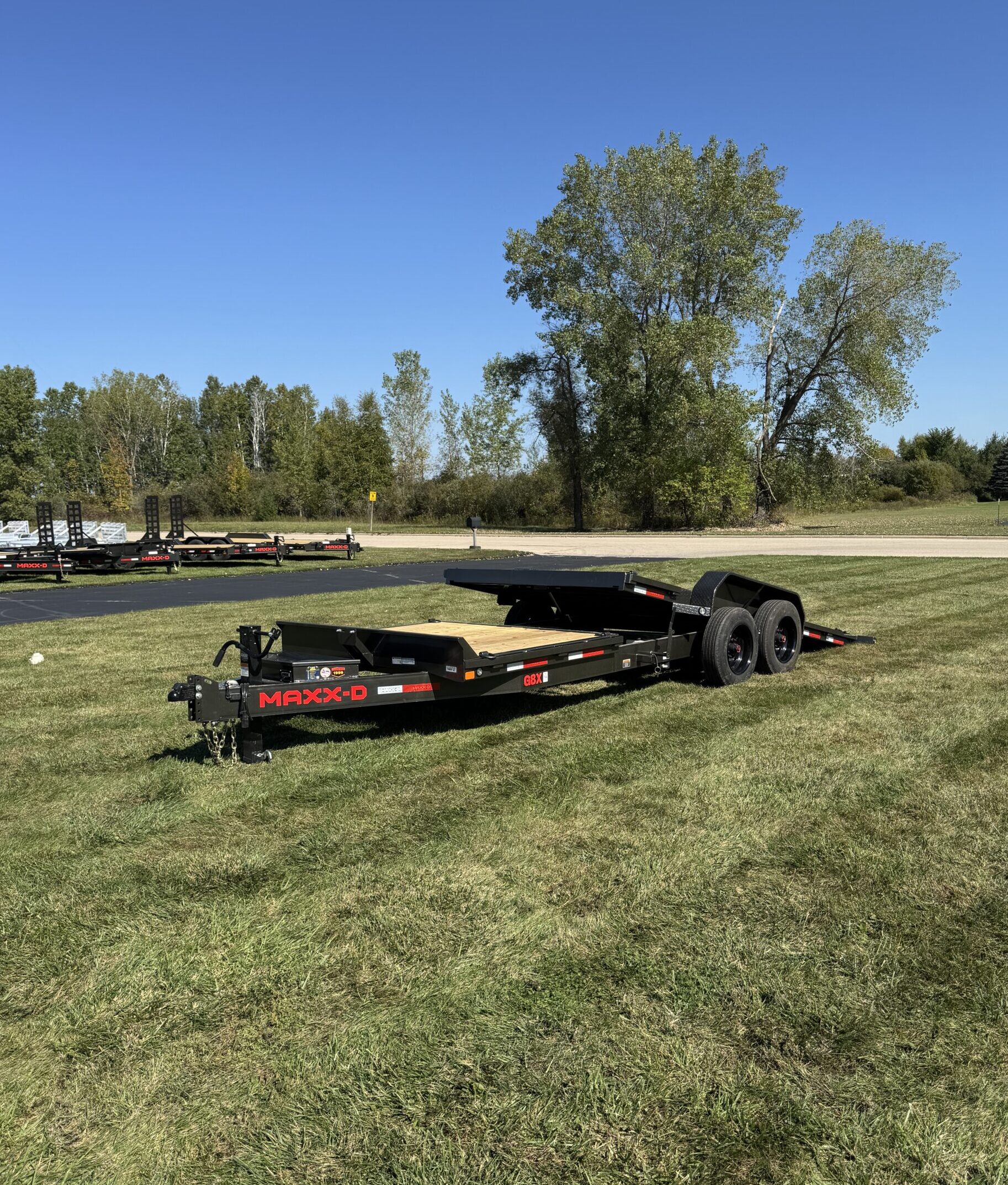 MAXX-D 83″X22′ G8X 8” GRAVITY EQUIPMENT TILT TRAILER | 17.5 GVWR