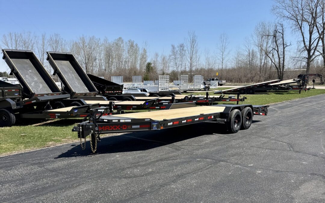 MAXX-D 83″X22′ EHX – THE ULTIMATE I-BEAM EQUIPMENT TRAILER WITH MINI MAXX RAMPS | 17.5K GVWR