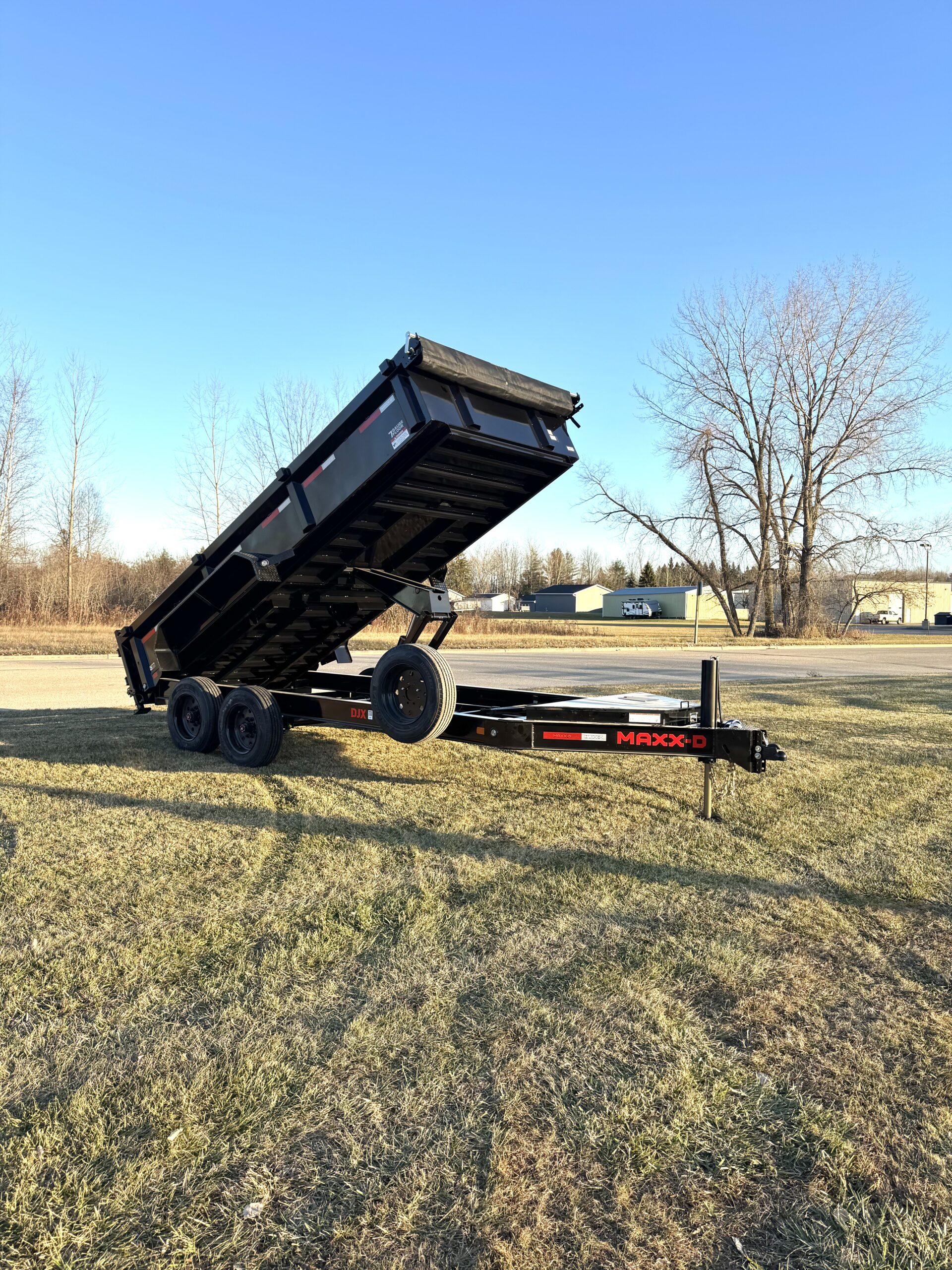MAXX-D DJX 16′ DUMP TRAILER | 16K 83” I-BEAM DUMP –8K AXLES -BLACK