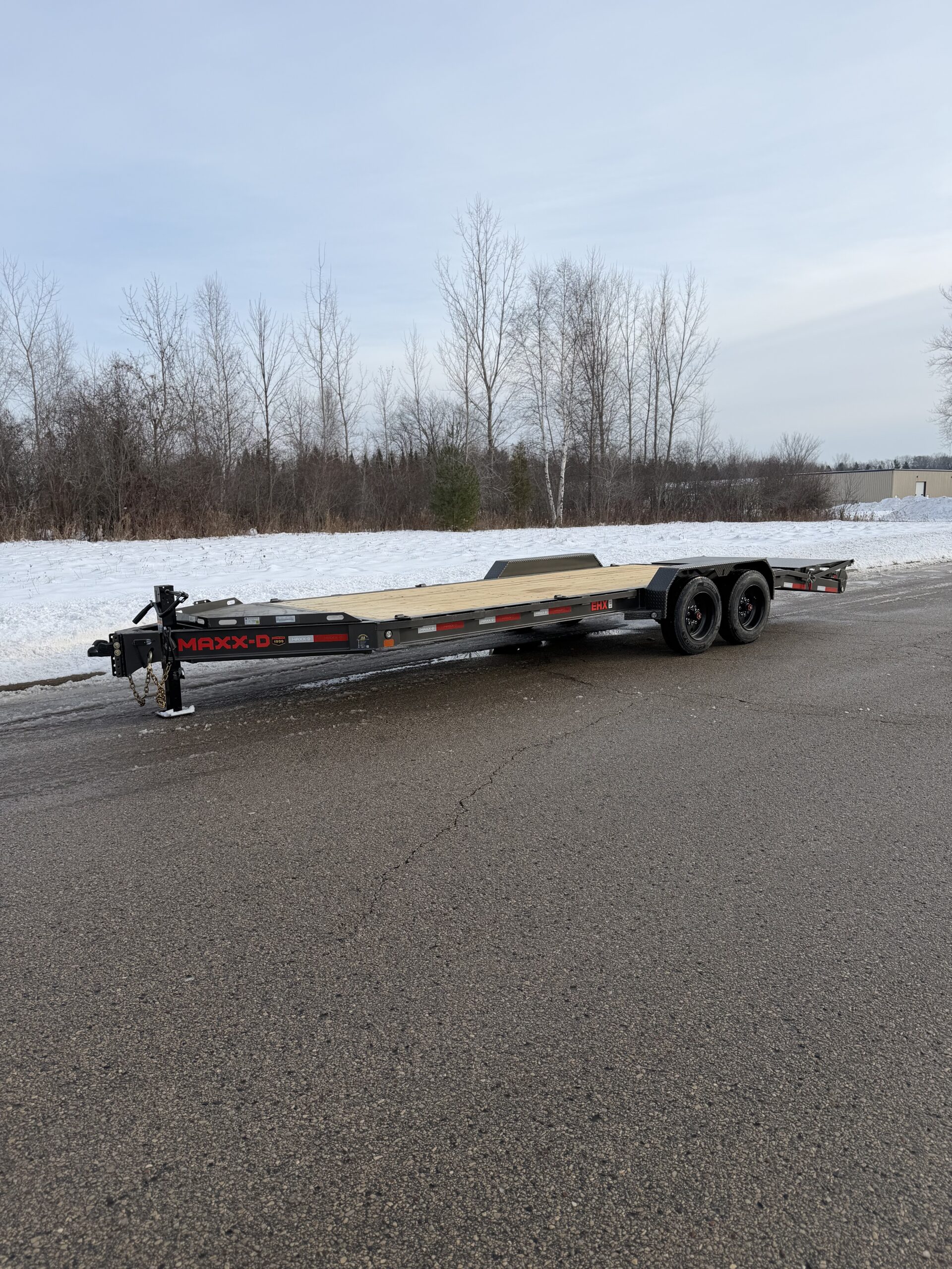 MAXX-D 83″X22′ EHX – THE ULTIMATE I-BEAM EQUIPMENT TRAILER WITH MINI MAXX RAMPS | 17.5K GVWR