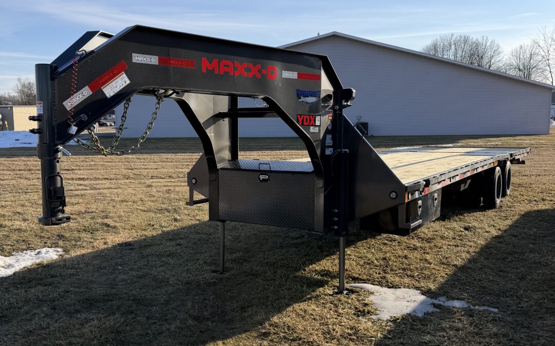 MAXX-D 32′ YDX Tandem Dual Hydraulic Gooseneck Dovetail Trailer | 25,900 GVWR