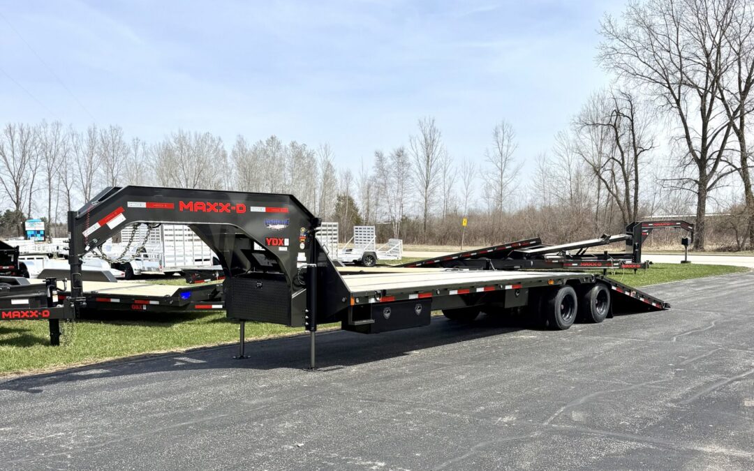 MAXX-D 32′ YDX Tandem Dual Hydraulic Gooseneck Dovetail Trailer | 25,900 GVWR