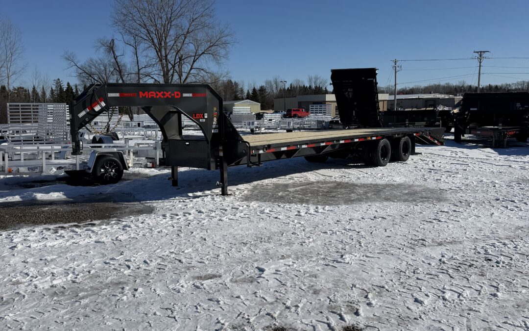 MAXX-D LDX 102″x30′ Low Profile Goosneck Trailer | Tandem Dual Flatbed | Engineered Beam 25K GVWR