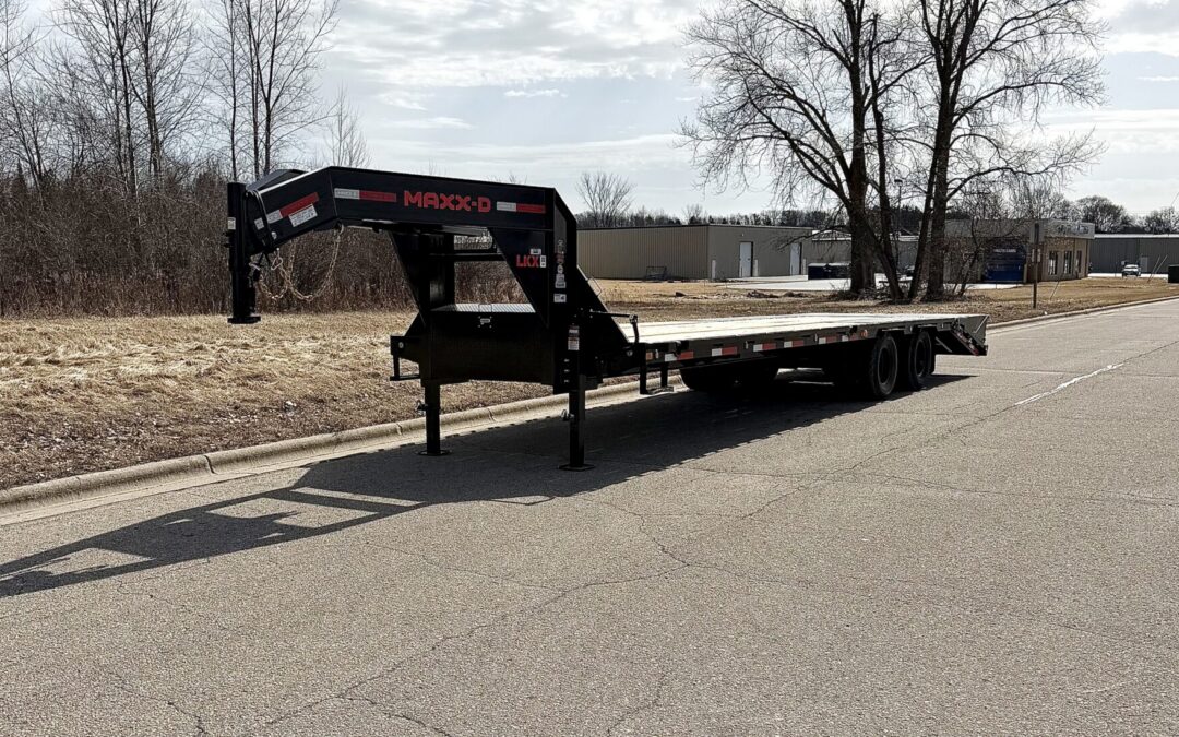 MAXX-D 102″x30′ LKX Low-Pro Tandem Dual Flatbed Trailer 25K GVWR