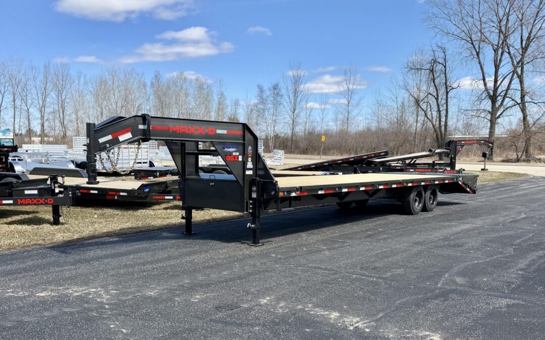 MAXX-D 102″X30′ GSX SINGLE WHEEL FLATBED GOOSENECK | 17.5K GVWR