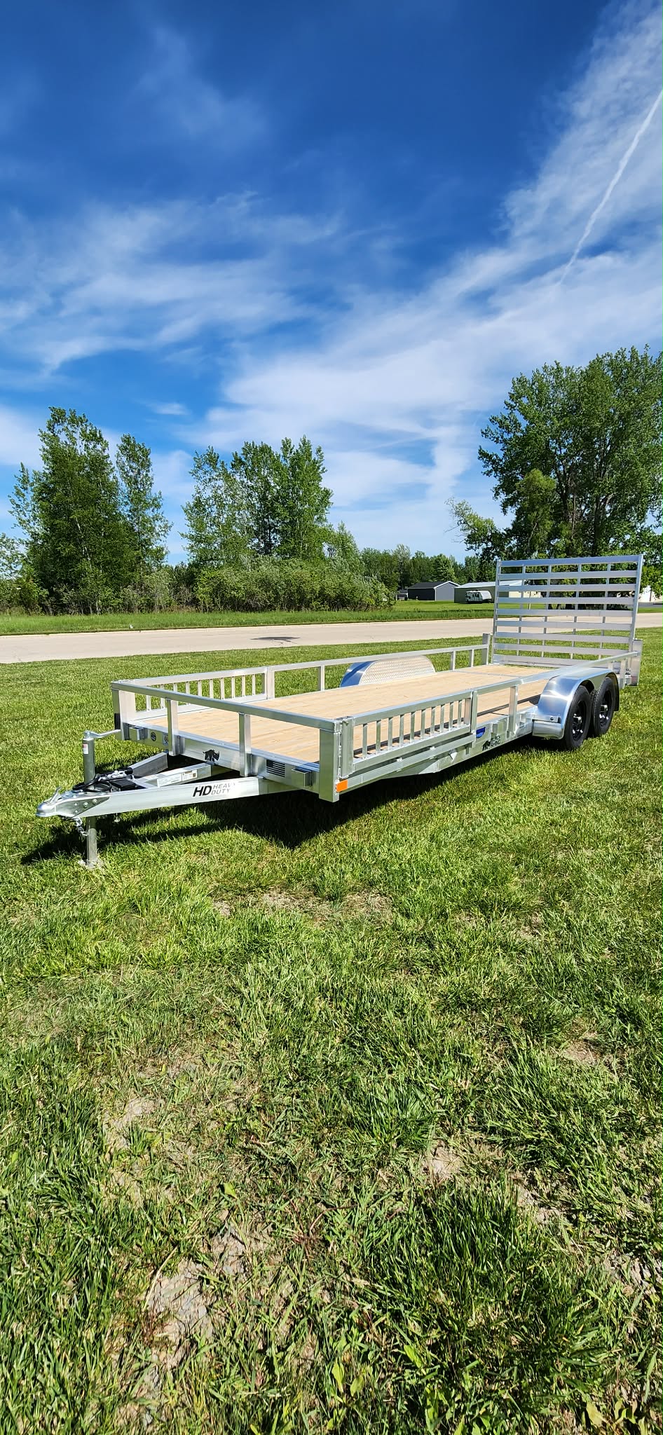 7×20 BLACK RHINO ALUMINUM EXT 7K TANDEM TRAILER W/SIDE LOAD RAMP